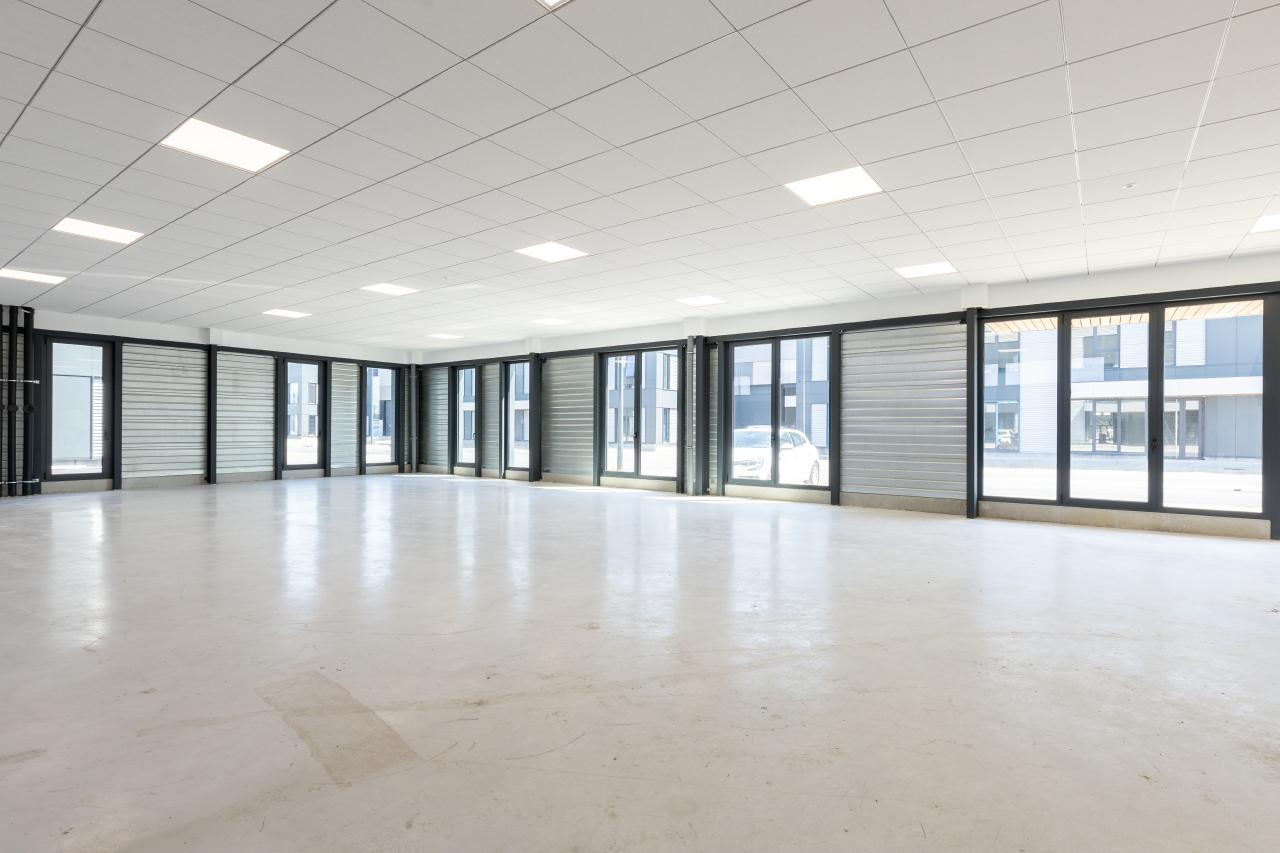 Local d'activité Le Bourget 7068m² Location local d'activité Le Bourget Seine-Saint-Denis OLACT2106182 2